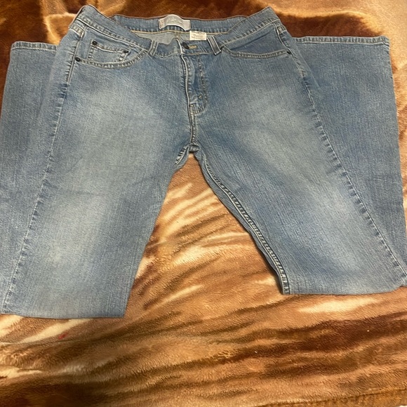 Levi Strauss Jeans - Picture 1 of 4